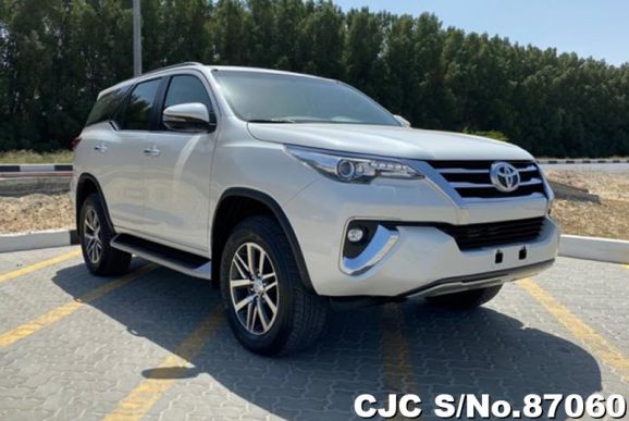 2019 Toyota / Fortuner Stock No. 87060